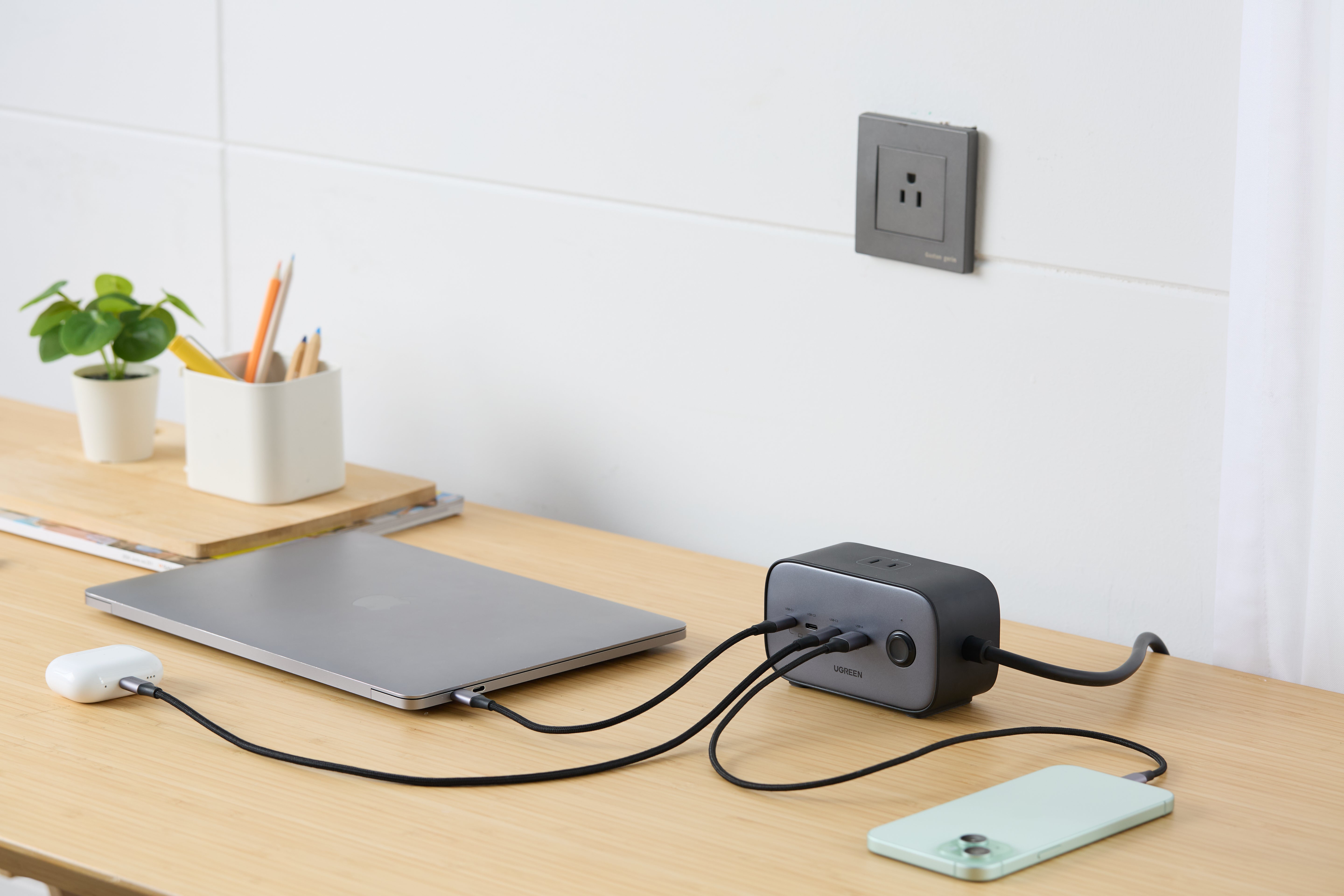 100Wのパワフル急速充電!