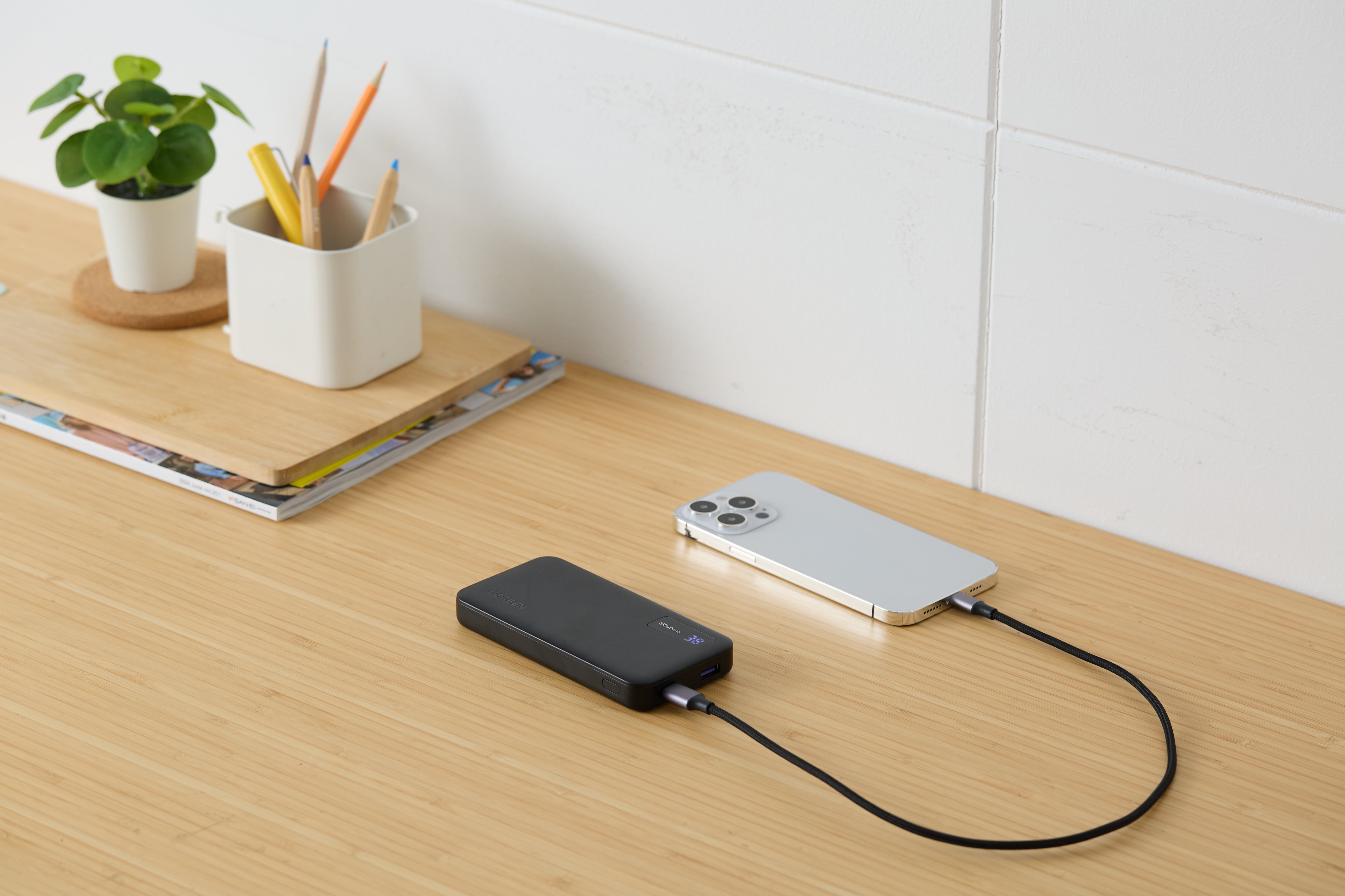 入力・出力の2way急速充電