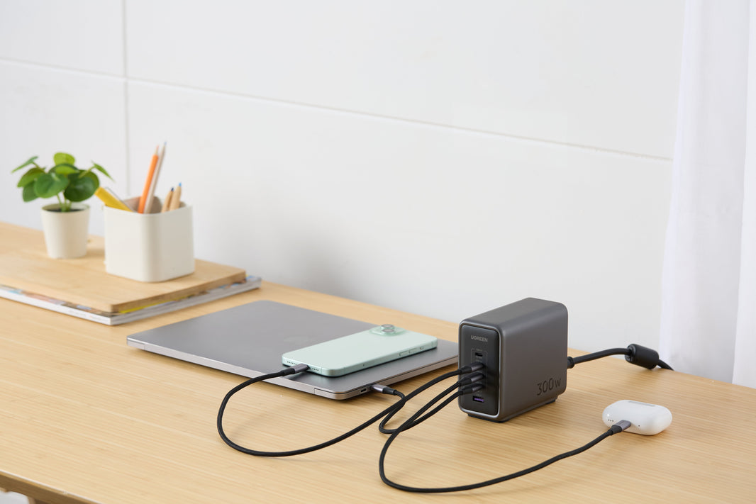 パソコンにも対応するモバイルバッテリーの選び方・使い方を徹底解説