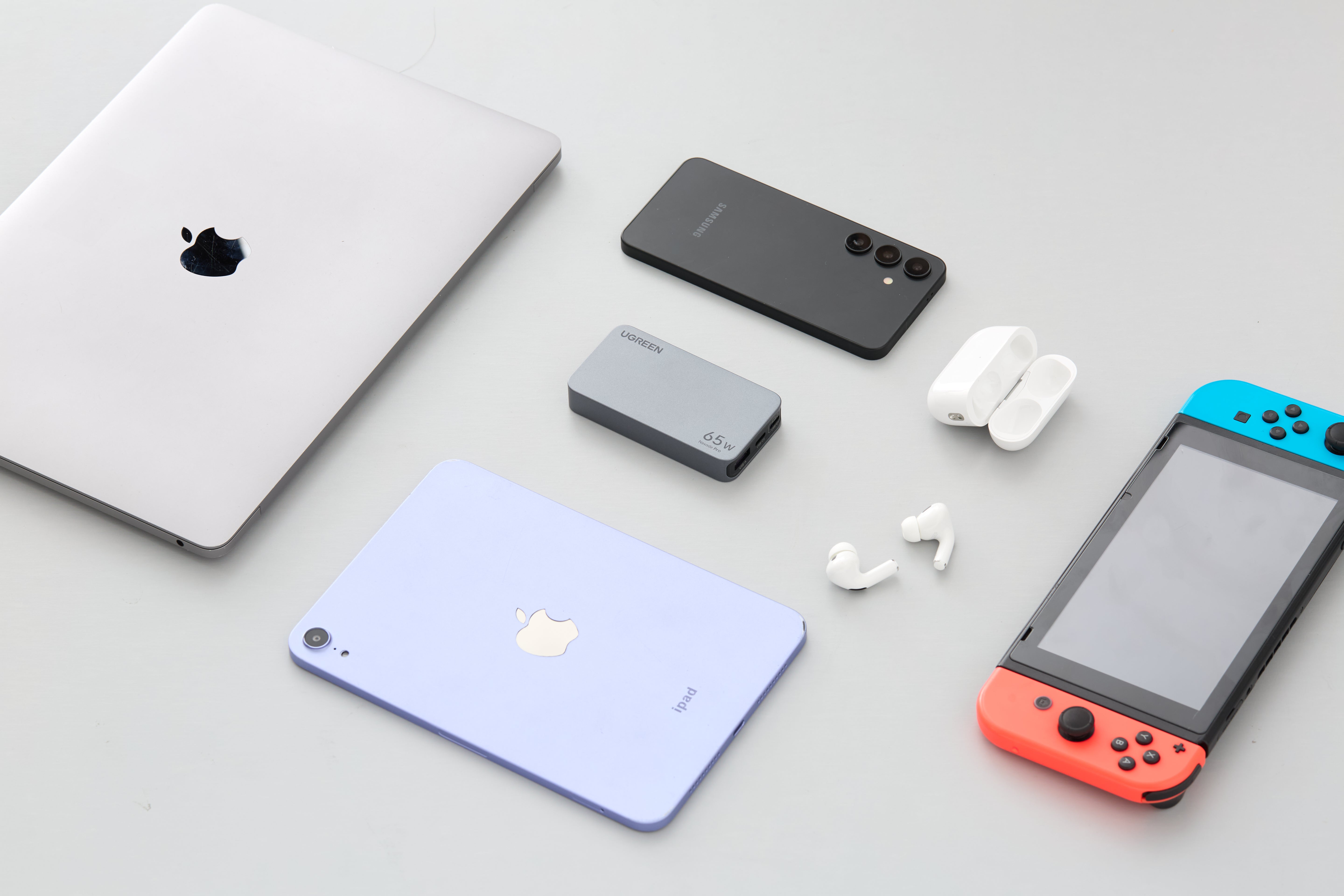 小型でもパワフル、あなたの充電パートナー!